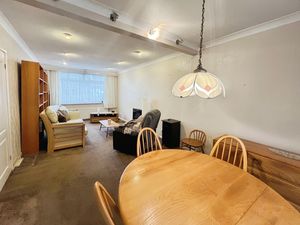 Lounge Diner- click for photo gallery